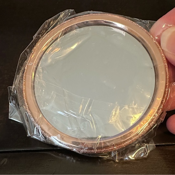 M. Asam Magic Finish Foundation & Mirror - Picture 8 of 8